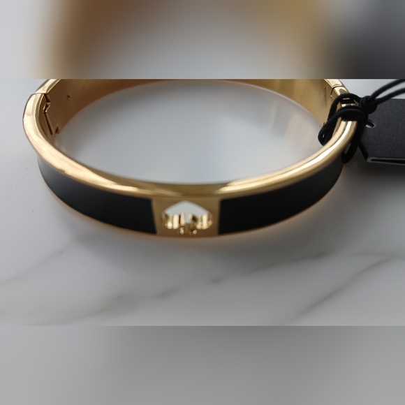 kate spade Jewelry - Kate Spade “Hole Punch Spade” Black Enamel Bangle – Gold Tone – NWT